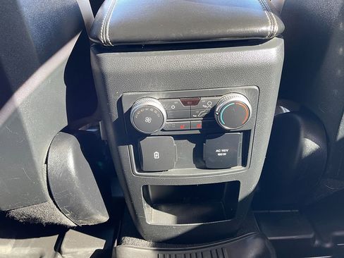 Used 2020 Ford Explorer Limited AWD/4WD image 30