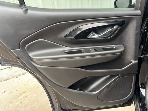 Used 2024 GMC Terrain AT4 w/ Infotainment Package II image 28