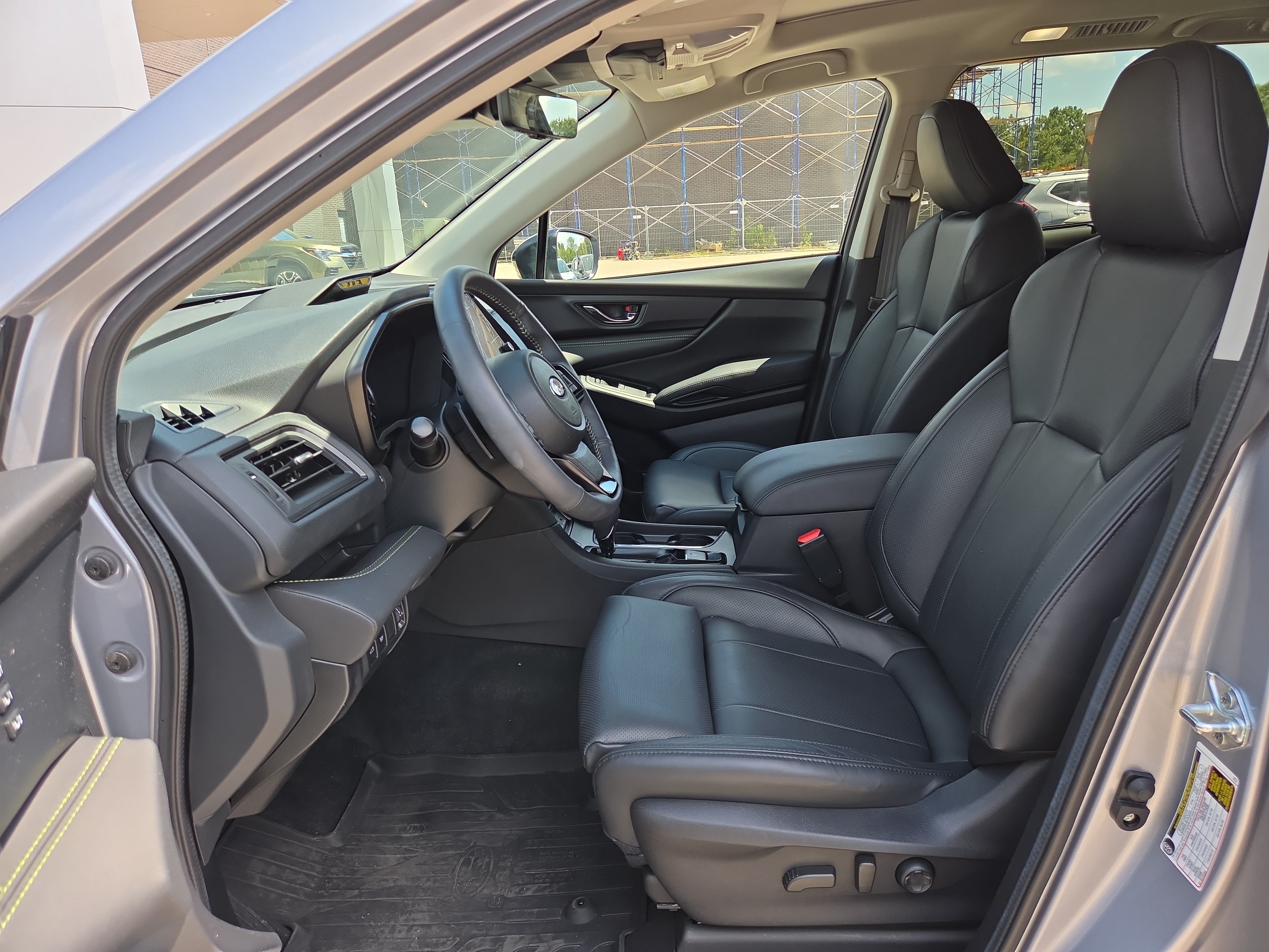 Certified 2025 Subaru Ascent Bronze Edition w/ Onyx Package AWD/4WD image 10