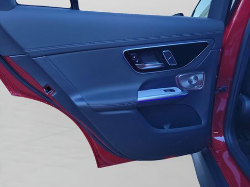 Certified 2026 Mercedes-Benz GLC 300 image 27