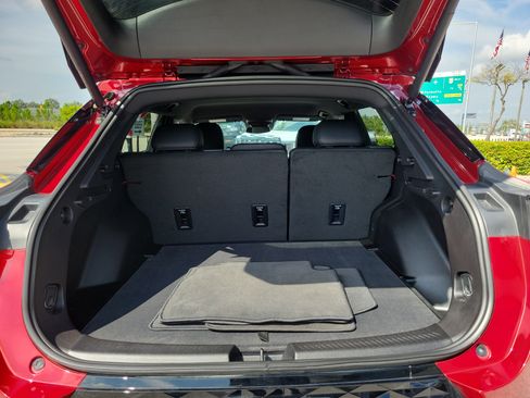 Used 2025 Chevrolet Equinox EV RS FWD image 17