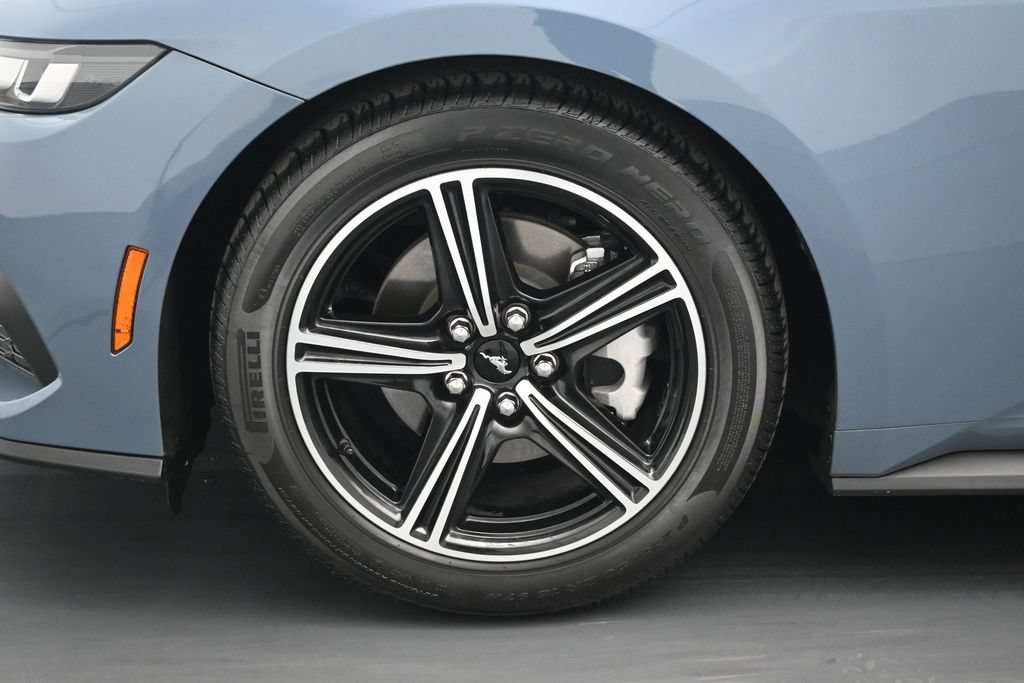Certified 2024 Ford Mustang Coupe RWD image 22