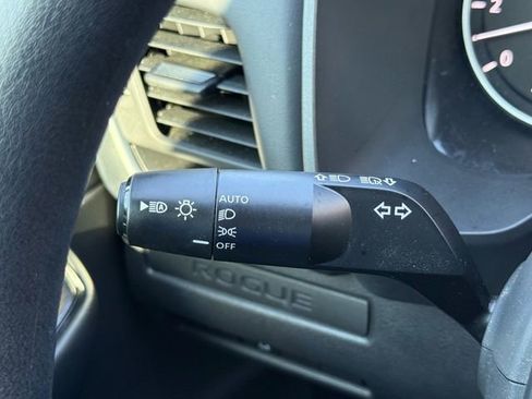 Certified 2025 Nissan Rogue S image 26