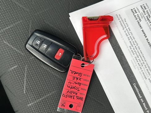 Used 2024 Toyota RAV4 XLE image 35