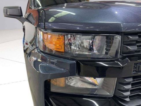 Used 2021 Chevrolet Silverado 1500 Custom Trail Boss w/ LPO, Dark Essentials Package AWD/4WD image 17