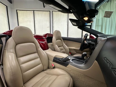 Used 2007 Chevrolet Corvette Convertible w/ Preferred Equipment Group RWD image 17