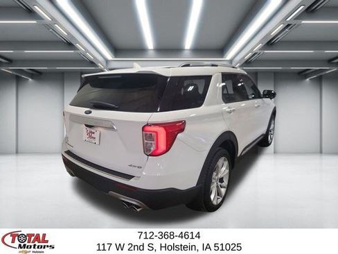 Used 2023 Ford Explorer Platinum w/ Technology Package AWD/4WD image 8