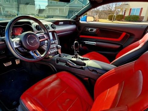 Used 2022 Ford Mustang GT Premium w/ Equipment Group 401A image 8