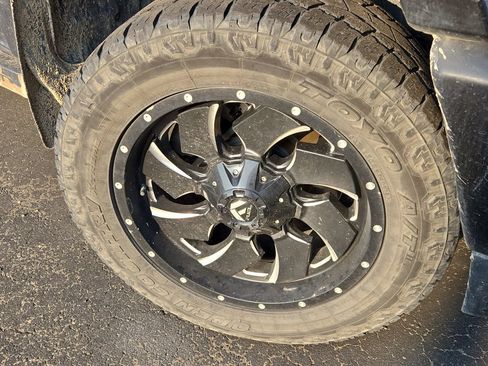 Used 2020 RAM 1500 Laramie AWD/4WD image 10