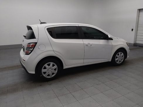 Used 2018 Chevrolet Sonic LT FWD image 10