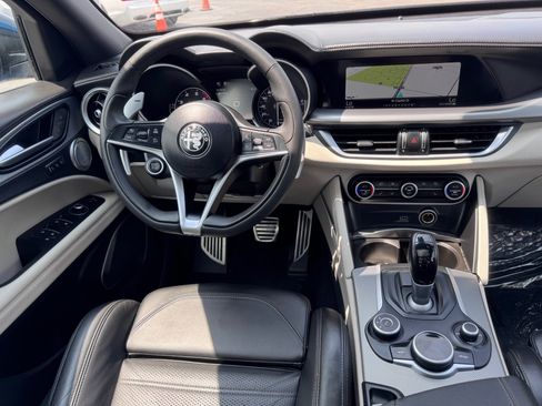 Used 2019 Alfa Romeo Stelvio Ti Sport w/ Quick Order Package 22S Sport AWD/4WD image 19