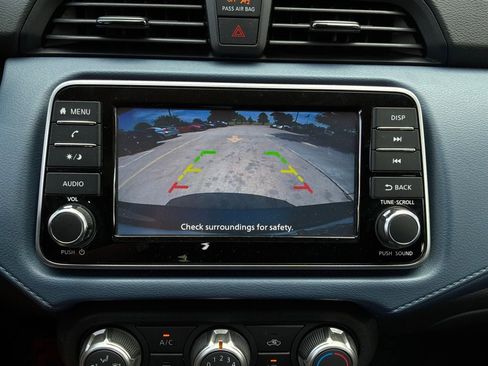 Used 2025 Nissan Versa SV FWD image 26