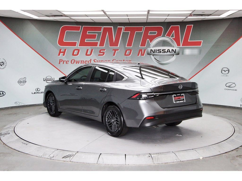 New 2026 Nissan Sentra SV w/ Floor Mat Package FWD image 3
