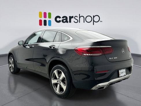 Used 2023 Mercedes-Benz GLC 300 4MATIC Coupe image 3