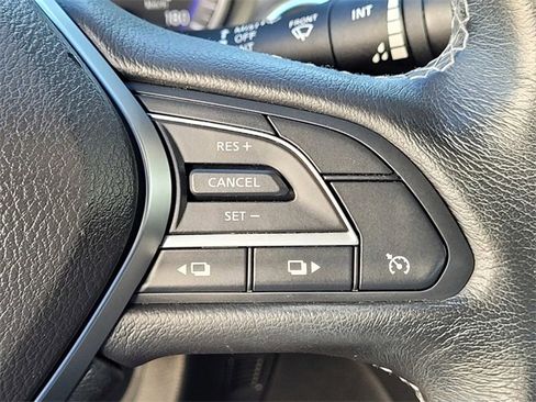 Used 2018 INFINITI Q60 2.0t w/ Moonroof Package image 25