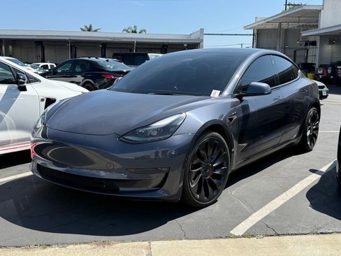 Used 2022 Tesla Model 3 Performance image 2