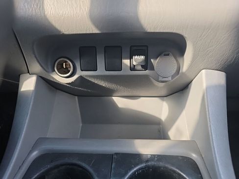 Used 2011 Toyota Tacoma PreRunner image 25