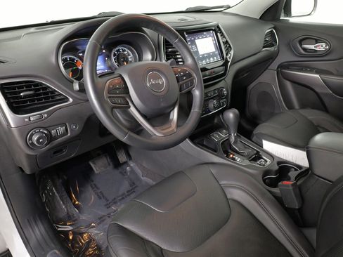 Used 2019 Jeep Cherokee Limited image 26