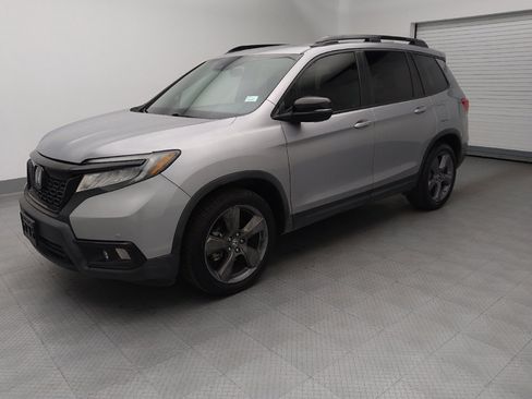 Used 2019 Honda Passport Touring image 2