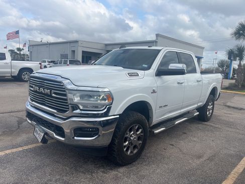 Used 2020 RAM 2500 Laramie image 1