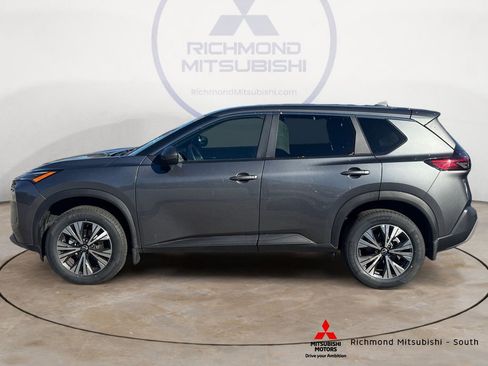 Used 2022 Nissan Rogue SV image 6