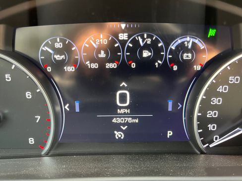 Used 2020 Cadillac CT6 Luxury image 2