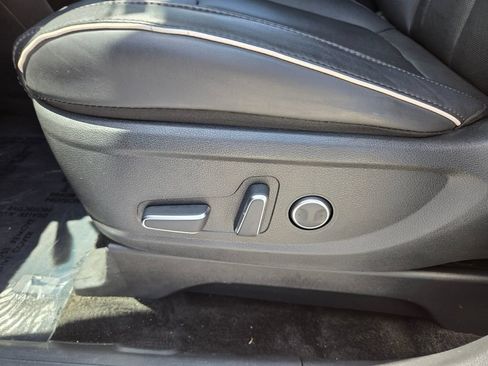Used 2024 Hyundai Palisade SEL FWD image 10