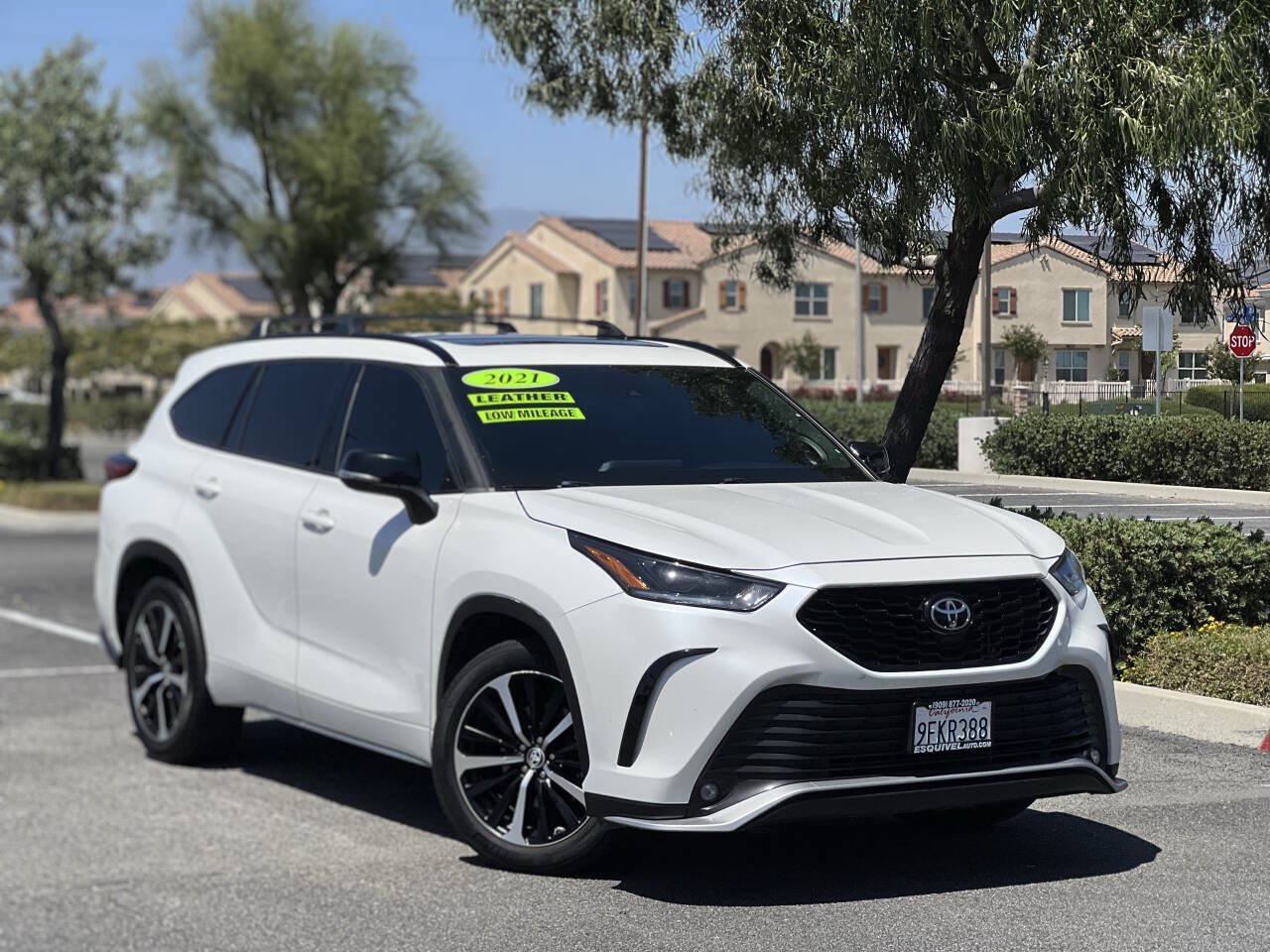 Used 2021 Toyota Highlander XSE FWD image 32