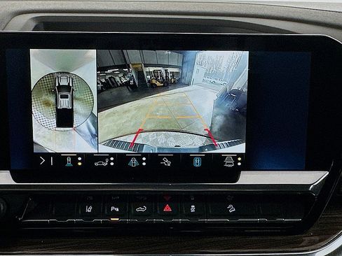 Used 2025 Chevrolet Silverado 3500 LT w/ Safety Package image 16