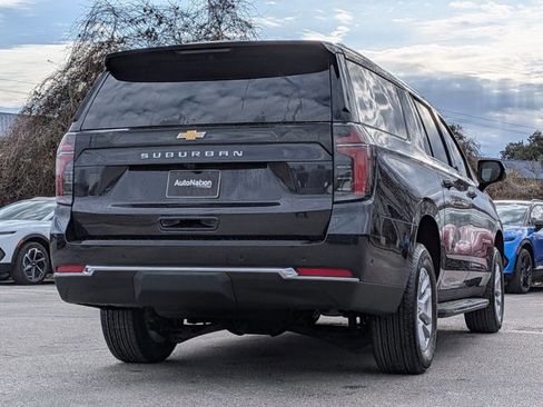 New 2026 Chevrolet Suburban LS image 5