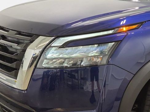 Used 2025 Nissan Pathfinder SV AWD/4WD image 30