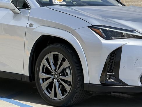 Certified 2024 Lexus UX 250h F Sport FWD image 4
