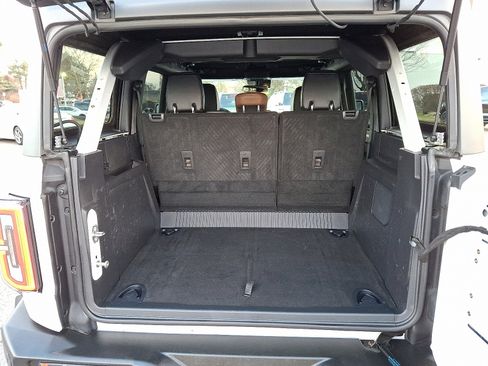 Certified 2023 Ford Bronco Outer Banks w/ Sasquatch Package image 32