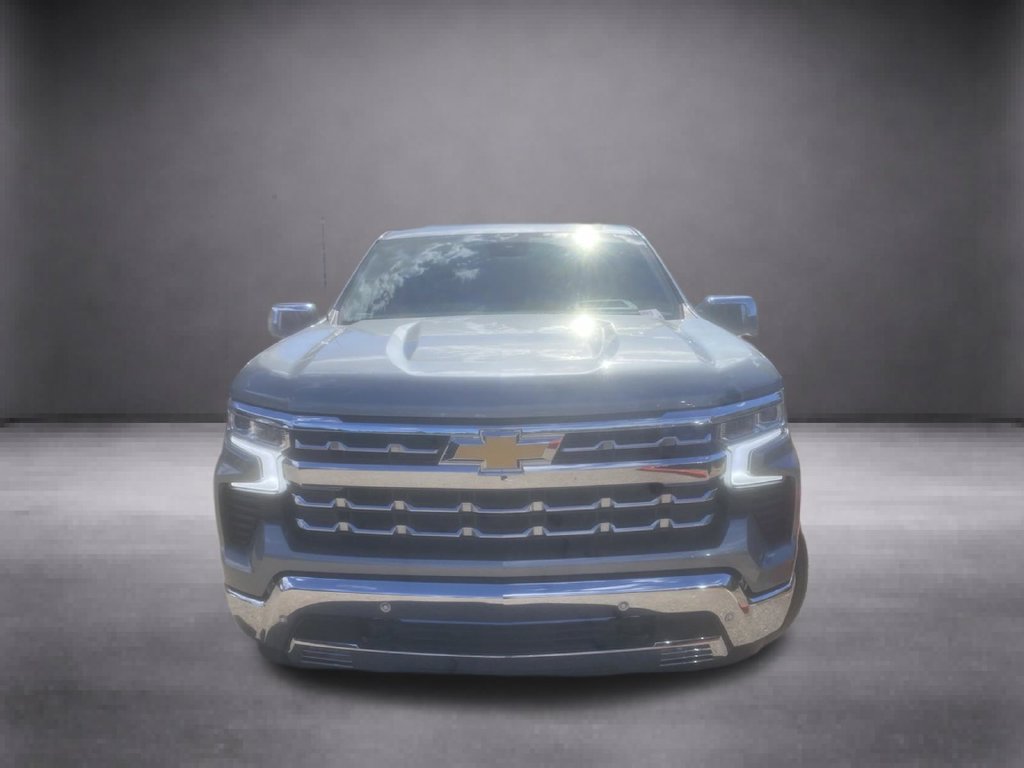 Used 2024 Chevrolet Silverado 1500 LTZ w/ LTZ Premium Package AWD/4WD image 3