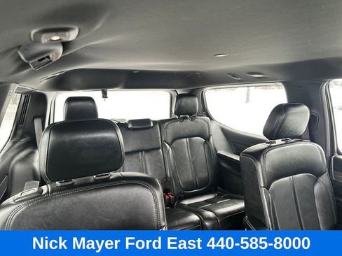 Used 2024 Jeep Wagoneer Series II image 12