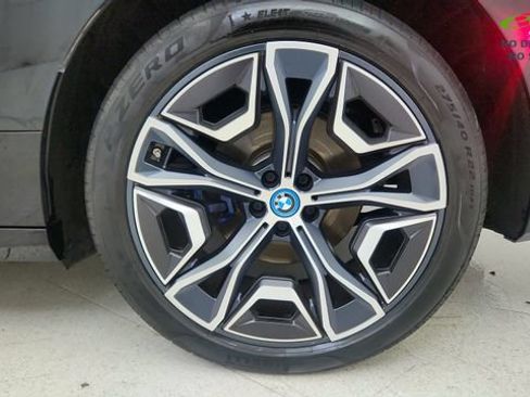 Used 2024 BMW iX xDrive50 w/ Sport Package AWD/4WD image 60
