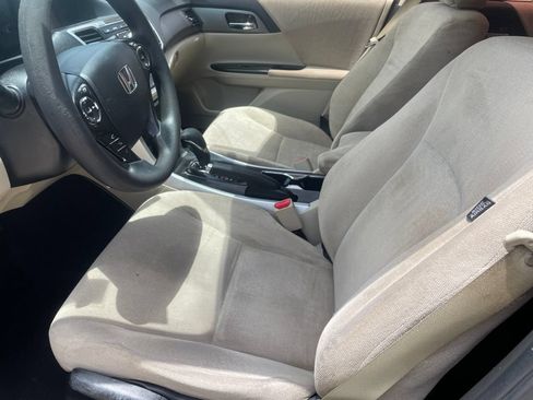Used 2013 Honda Accord LX image 9