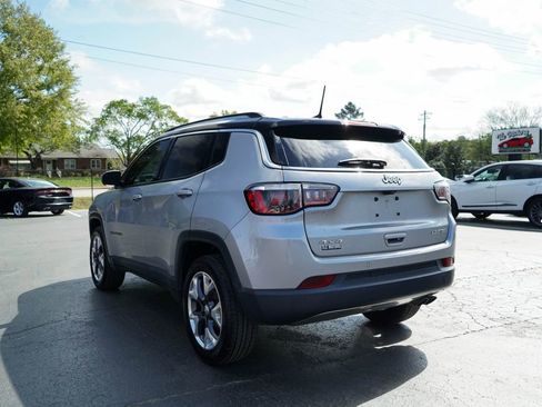 Used 2019 Jeep Compass Limited w/ Safety & Security Group AWD/4WD image 3