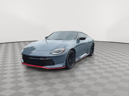 Used 2024 Nissan Z NISMO w/ Floor Mat Package RWD image 4