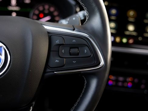 Used 2022 Buick Envision Essence w/ Sport Touring Package image 14