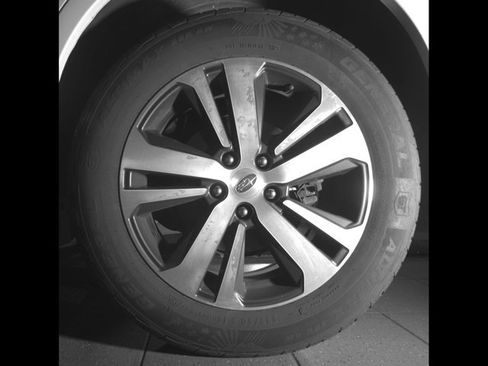 Used 2018 Subaru Outback 2.5i Limited AWD/4WD image 12