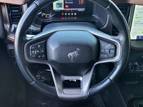 Used 2022 Ford Bronco Outer Banks w/ Sasquatch Package AWD/4WD image 15
