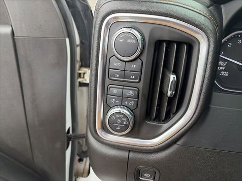 Used 2021 GMC Sierra 1500 AT4 w/ AT4 Premium Package AWD/4WD image 7