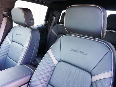 New 2026 GMC Canyon Denali AWD/4WD image 19