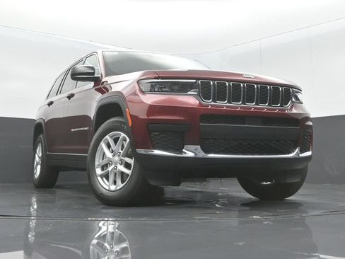 New 2025 Jeep Grand Cherokee L Laredo w/ Luxury Tech Group I image 32