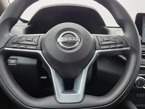 Used 2025 Nissan Altima 2.5 SV AWD/4WD image 23