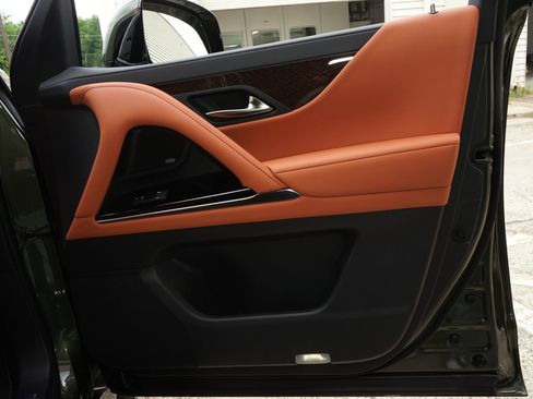 Used 2026 Lexus LX 700h Ultra Luxury image 30