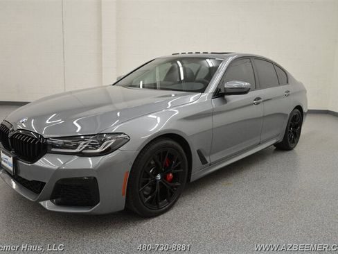 Used 2023 BMW 530i w/ M Sport Package RWD image 3