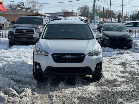 Used 2018 Subaru Crosstrek 2.0i Premium image 2