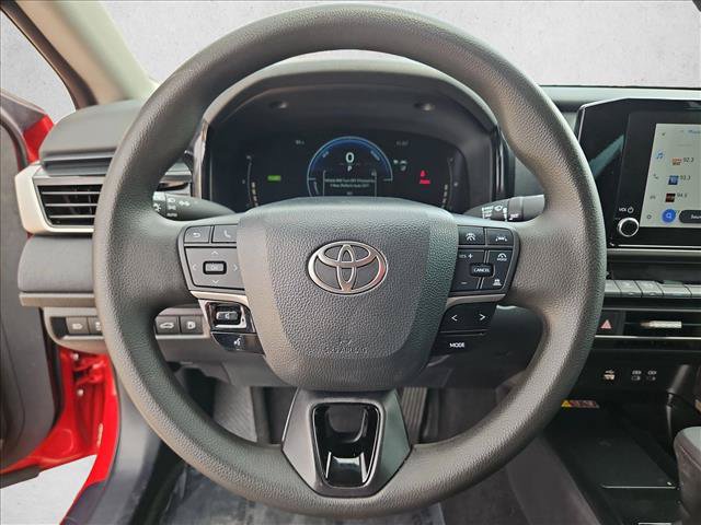 Used 2025 Toyota Camry LE FWD image 13
